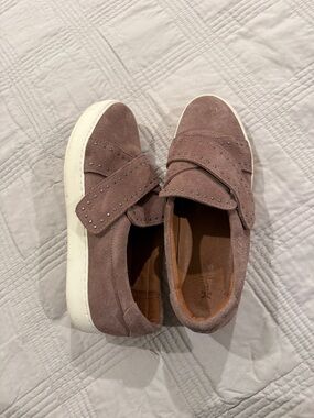 Frye Genuine Suede Slip-On Sneakers in Taupe/Mauve - Size 8.5